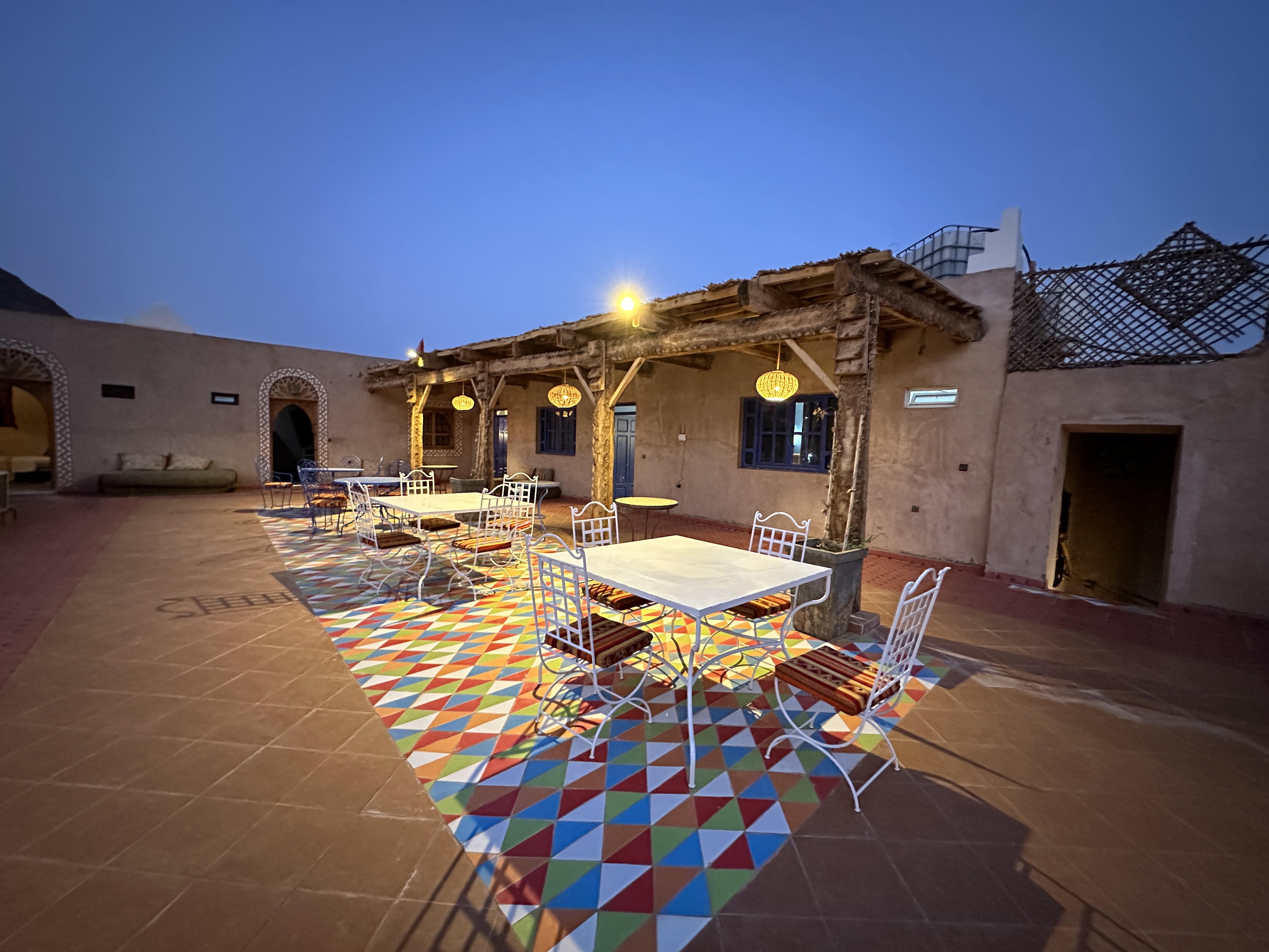 Family Room - Image 5